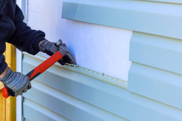 Reliable Siding Repair contractor in De Mossville, KY by Creative Siding